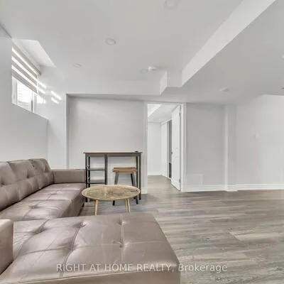 3253,&nbsp;Liptay, 1000 - BC Bronte Creek, Oakville