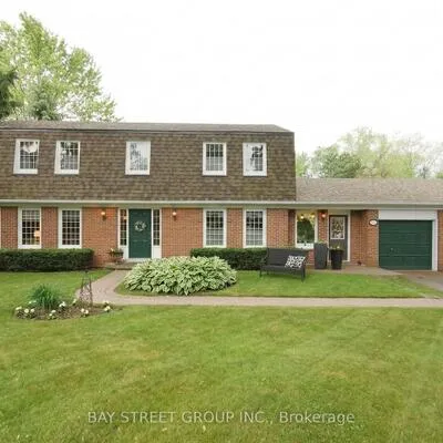 2374, Bennington, 1006 - FD Ford, Oakville