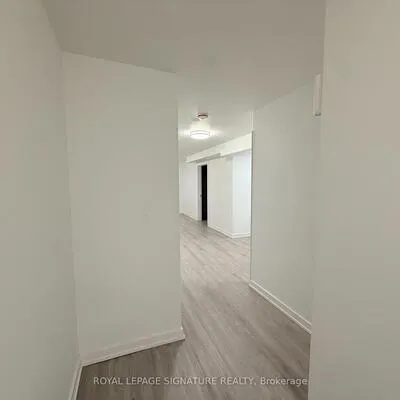 38,&nbsp;Burnhamthorpe, 1008 - GO Glenorchy, Oakville