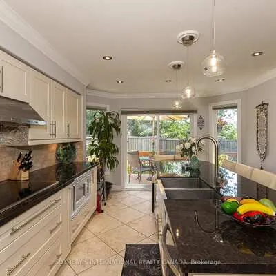 2074,&nbsp;BRAYS, 1007 - GA Glen Abbey, Oakville