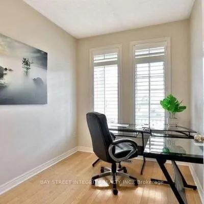 1383,&nbsp;Liverpool, 1022 - WT West Oak Trails, Oakville