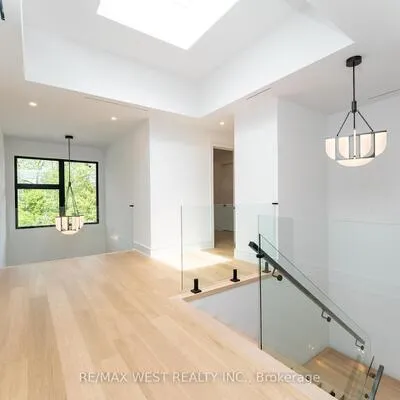 510,&nbsp;Wellington, 1001 - BR Bronte, Oakville