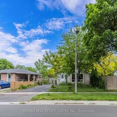 126,&nbsp;Culham, 1003 - CP College Park, Oakville