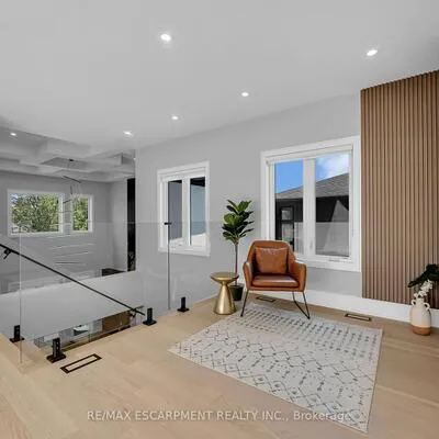 221,&nbsp;Morden, 1020 - WO West, Oakville