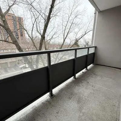 50,&nbsp;East, 1001 - BR Bronte, Oakville
