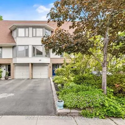 109,&nbsp;Brant, 1002 - CO Central, Oakville
