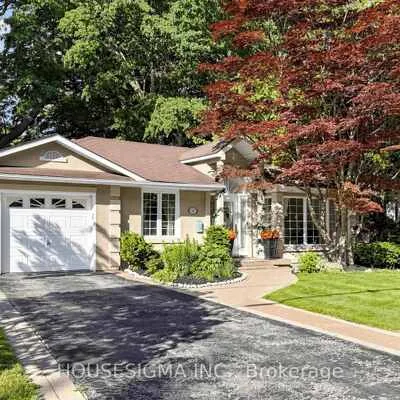 69,&nbsp;Holyrood, 1017 - SW Southwest, Oakville