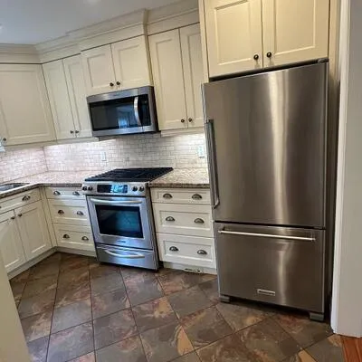 76,&nbsp;Brock, 1002 - CO Central, Oakville