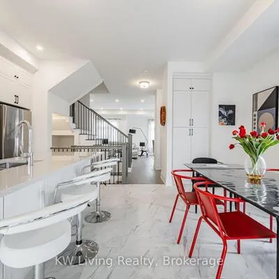 3296,&nbsp;Taha, 1008 - GO Glenorchy, Oakville