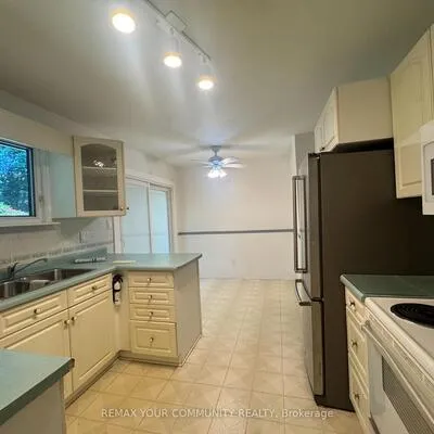 2063,&nbsp;Waters Edge, 1001 - BR Bronte, Oakville