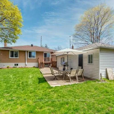 438,&nbsp;Third, 1017 - SW Southwest, Oakville