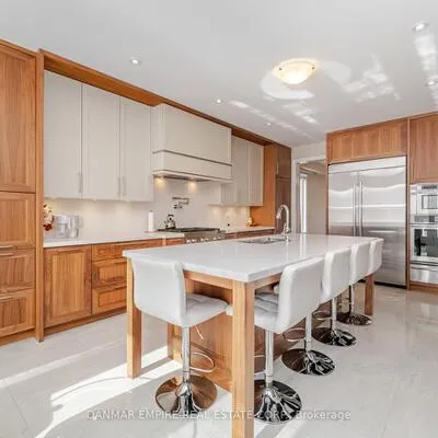 2118,&nbsp;Vineland, 1015 - RO River Oaks, Oakville