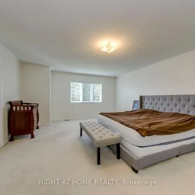 2244,&nbsp;Overfield, 1022 - WT West Oak Trails, Oakville