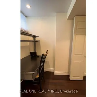 58,&nbsp;Sewell, 1003 - CP College Park, Oakville