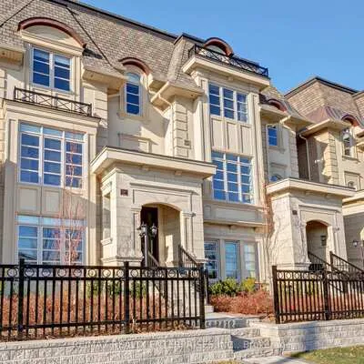 287,&nbsp;Rebecca, 1020 - WO West, Oakville