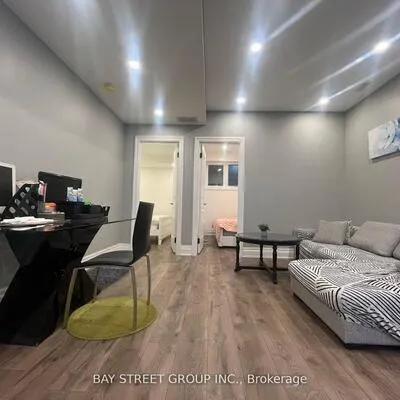 1243,&nbsp;Bridge, 1020 - WO West, Oakville