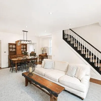 124,&nbsp;Chisholm, 1002 - CO Central, Oakville