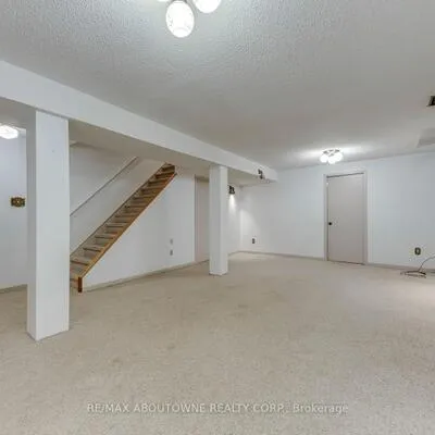 3065,&nbsp;Silverthorn, 1001 - BR Bronte, Oakville