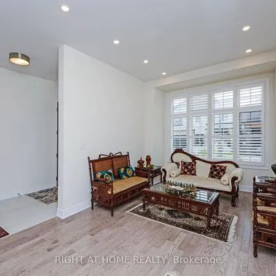 3286,&nbsp;Charles Biggar, 1008 - GO Glenorchy, Oakville