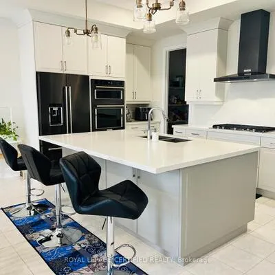 23,&nbsp;Charing Cross, 1008 - GO Glenorchy, Oakville