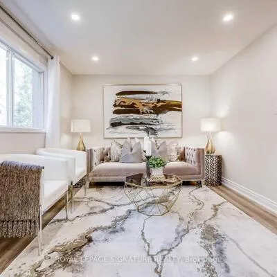 2260,&nbsp;Ridge, 1022 - WT West Oak Trails, Oakville