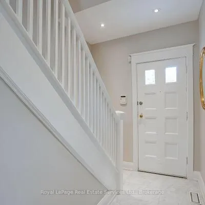 128,&nbsp;Chisholm, 1002 - CO Central, Oakville