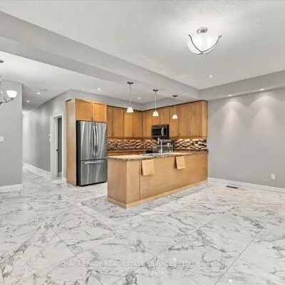 2328,&nbsp;Whistling Springs, 1019 - WM Westmount, Oakville