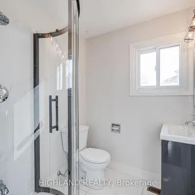 2032,&nbsp;Glenada, 1018 - WC Wedgewood Creek, Oakville