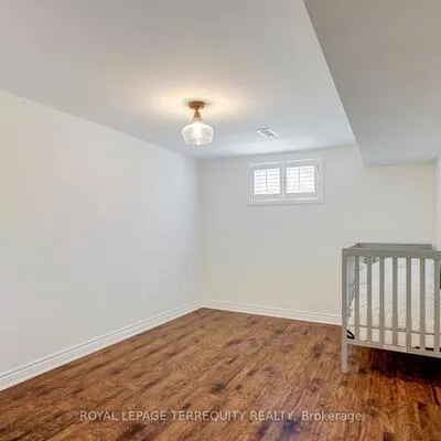 2474,&nbsp;Yarmouth, 1020 - WO West, Oakville