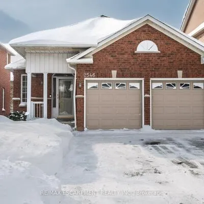 2546, Nichols, 1018 - WC Wedgewood Creek, Oakville