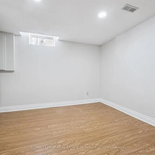 Premium freehold home for sale: 236, O'Donoghue, 1015 - RO River Oaks, Oakville