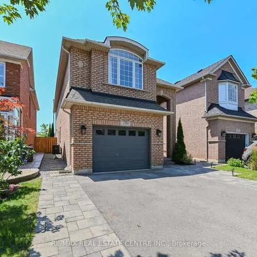 Premium freehold home for sale: 2498, Longridge, 1015 - RO River Oaks, Oakville