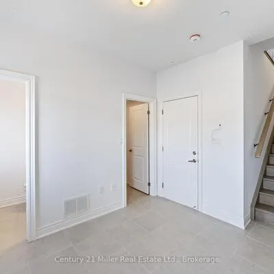 2150,&nbsp;Trafalgar, 1015 - RO River Oaks, Oakville