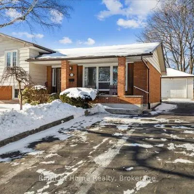 251,&nbsp;Elmwood, 1002 - CO Central, Oakville