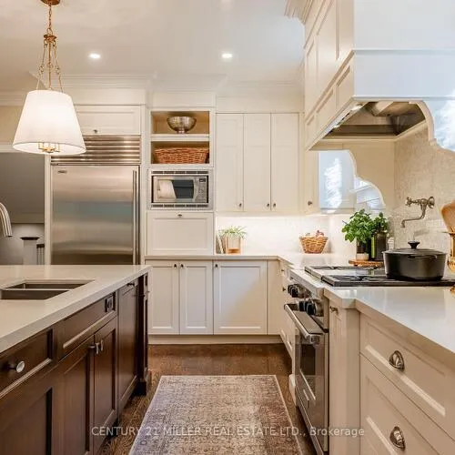 Premium freehold home for sale: 166, Watson, 1013 - OO Old Oakville, Oakville