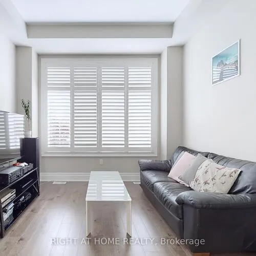 Premium freehold home for sale: 421, Ginger, 1008 - GO Glenorchy, Oakville