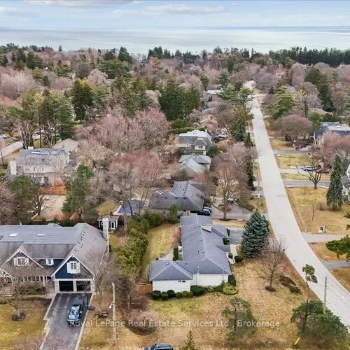 Premium freehold home for sale: 281, Pinehurst, 1006 - FD Ford, Oakville