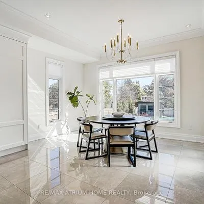 246,&nbsp;Nyla, 1001 - BR Bronte, Oakville