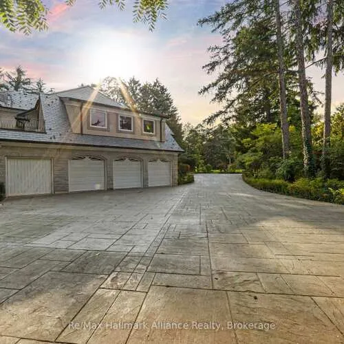 Premium freehold home for sale: 1024, Linbrook, 1011 - MO Morrison, Oakville