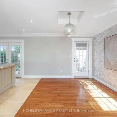 308,&nbsp;Third, 1020 - WO West, Oakville