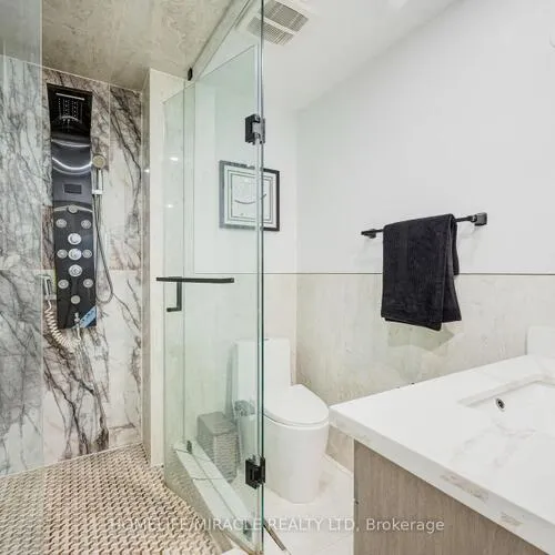 Premium freehold home for sale: 204, Sheraton, 1001 - BR Bronte, Oakville