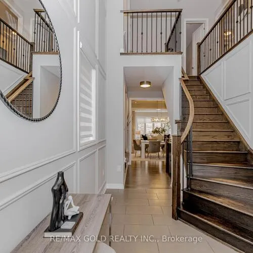 Premium freehold home for sale: 3354, Vardon, 1008 - GO Glenorchy, Oakville