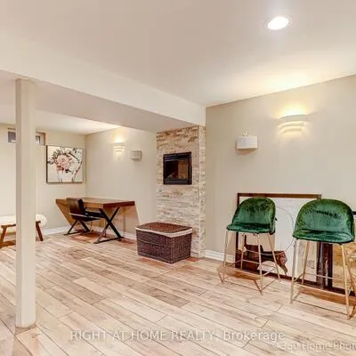 38,&nbsp;Culham, 1003 - CP College Park, Oakville