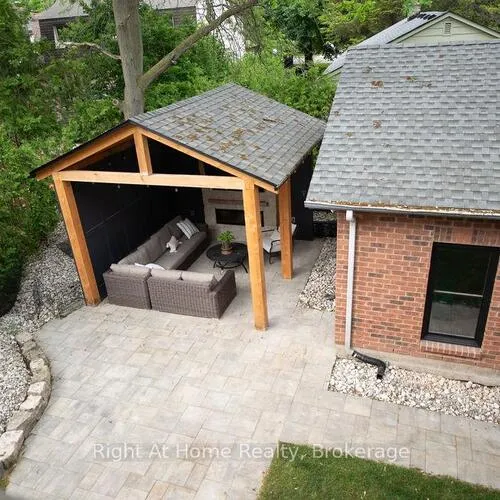 Premium freehold home for sale: 139, Allan, 1013 - OO Old Oakville, Oakville