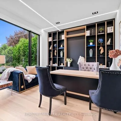 282,&nbsp;Maurice, 1002 - CO Central, Oakville