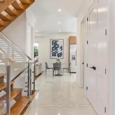 1526,&nbsp;Bridge, 1020 - WO West, Oakville
