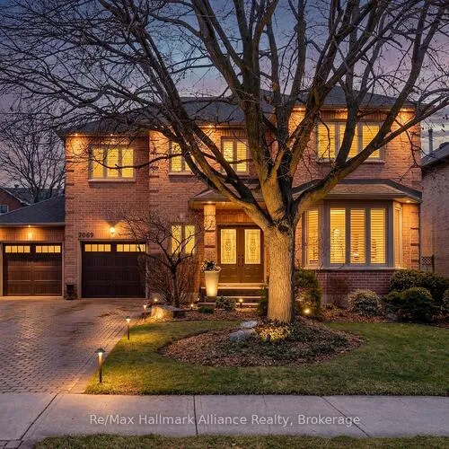 Premium freehold home for sale: 2069, Nipigon, 1015 - RO River Oaks, Oakville