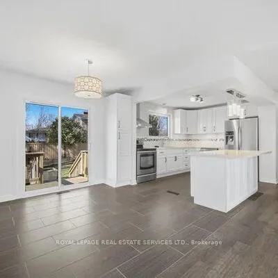 142,&nbsp;Osborne, 1003 - CP College Park, Oakville