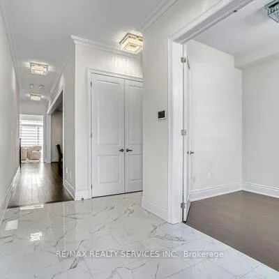 1252,&nbsp;Queens Plate, 1007 - GA Glen Abbey, Oakville