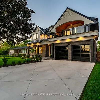 221,&nbsp;Morden, 1020 - WO West, Oakville